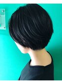 首元美人になるショートヘア