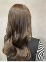 アチーブリス(achieve Liss)&nbsp;透け感透明感オリーブベージュ ゆるやかなみなみウェーブロング