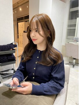 コア 梅田茶屋町店(Core) 髪質改善　艶髪　愛され韓国風　前髪カット 小顔　梅田