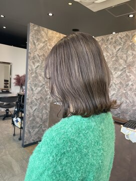 ガレリアエレガンテ 西尾店(GALLARIAElegante) 暗めグレージュ