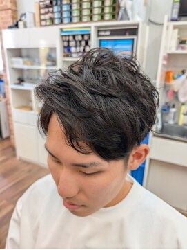 トリイ(TORII) シンプル2ブロックショート・かき上げアップバング