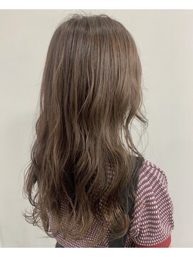 ルプラ カルム(le-pla Calme) ツヤツヤベージュ!