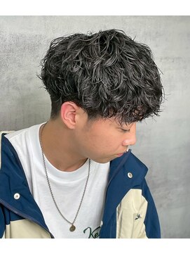 ワンズナゴヤ 名古屋栄店(ONE's NAGOYA) 韓国マッシュスペインカールスパイーキーショートブルーブラック