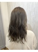 モノトーンで落ち着いた雰囲気♪モノトーングレージュ