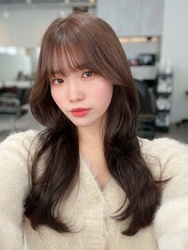 リス バイ ソヨン(Lis by SOYON) 黒髪/グレーベージュ/レイヤーロング/前髪パーマ/髪質改善