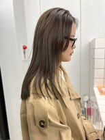 シーン(SCENE)&nbsp;オリーブブラウン 顔周りカット 艶髪 髪質改善 ダブルカラー