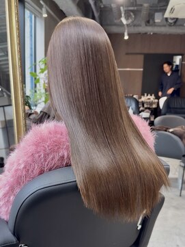 テュケー(TYCHE) レイヤーカット/髪質改善/縮毛矯正/銀座