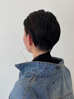 Loaf【ローフ】の写真/似合わせショートはお任せ！髪質・骨格に合わせたカットで、360度どこから見てもキレイなスタイルに