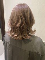 ソシエ 天王寺ミオ店&nbsp;ローズベージュ×外ハネマルチレイヤー　エアリーミディアム