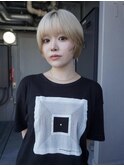 フレンチショートボブ