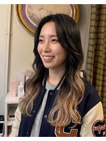 グッドフェローズ ミナミホリエ(GoodFellas minamihorie)&nbsp;大人可愛いロングレイヤーでくびれヘアに羽エクステ韓国ヘア艶感