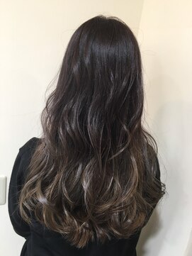 髪の美院 シャルマン ビューティー クリニック(Charmant Beauty Clinic) アッシュグラデーション
