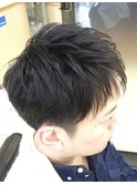 束感ツーブロックショート