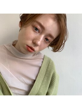 ローウェ 沖縄新都心(Louwe) 透明感,小顔ウェーブベージュカラー[おもろまち駅]