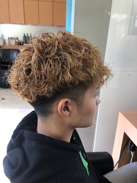 シャンプーボーイ ヒノ(SHAMPOO BOY Hino) スペインカール