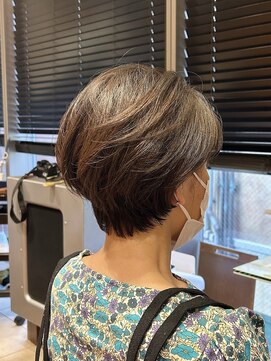 ビュートリアム 梅田(BEAUTRIUM) 丸みショート/耳かけショート/ショートカット/茶屋町/梅田/大阪