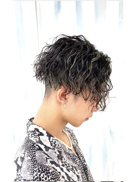 メゾンフォーメン(Maison for men) ツイストスパイラルパーマ　メッシュ　かき上げヘア　ツイスト