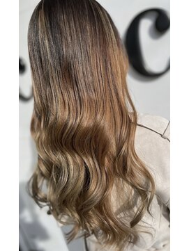 シュシュ 高坂店(Chou Chou) バレイヤージュベージュ