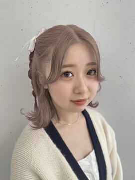 シェノン バイ アランスミシー 表参道(CHAINON by Alan smithee) 柔らかい印象を与えてくれるミルクティーベージュ！