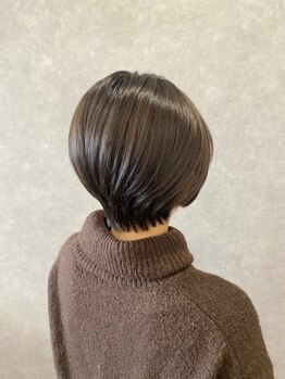 ラナヘアー(lana hair)の写真/髪に優しい薬剤を使用した、色持ちの良いグレイカラー♪ダメージを最小限に抑えた施術で艶色をキープ―。