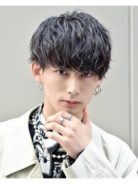 リップス レイ ギンザ(LIPPS Ray GINZA) 無造作前下がりツイストスパイラルマッシュ