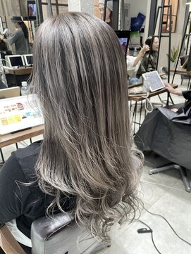 フェリア 渋谷(Feria) 【Feria渋谷】ルーツバレイヤージュ☆渡邉悟