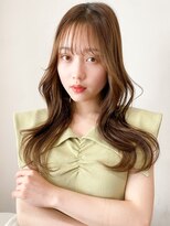 レア 表参道(L'ea)&nbsp;・大人ガーリーダークアッシュミディアムレイヤー似合わせカット