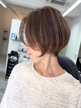 ビビッド(vivid)の写真/「似合う」が分からなくても大丈夫！丁寧なカウンセリングと骨格診断で、あなたの魅力を引き出します◎