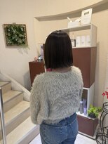 ヴァネッサ(VANESSA)&nbsp;パツっと切りっぱなし大人ボブ！/吉川沙知