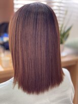 ウイバイファースト(u'i by first)&nbsp;カットはワンレンスタイル カラーはグレージュ 美髪