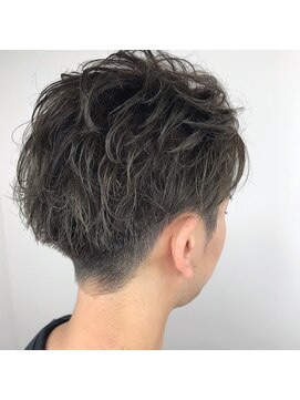 アヴァンス 江坂店(AVANCE.) おしゃれツーブロックアッシュカラー