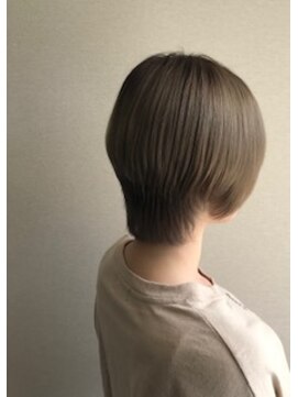 ワイツー(Y 2) ソフトグレージュショート