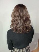 フィックス ヘアー(FIX hair)&nbsp;波ウェーブミディ×ショコラグレージュ☆グレージュカラー