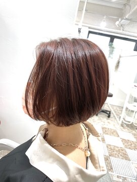 クリアリティ ヘアーサロン 京都駅前本店(clarity hair salon) 前下がりボブ ピンク　@1101_hairstyle ●093●