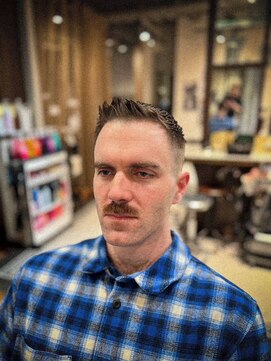 リバレッジ 広尾(Leverage) 海外大人ベリーショート：Taishin  Omura