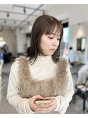 くすみブラウン
