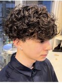 強めプードルパーマメンズマッシュスペインカールフェード短め