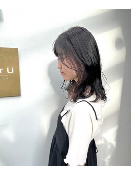 ブルー 盛岡店(BLUE) 黒髪/ボブルフ/ネビージュ/韓国/ワンレン/盛岡/髪質改善/前髪