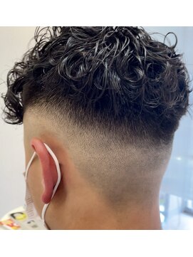 マモア(MAMOA) フェード×パーマ