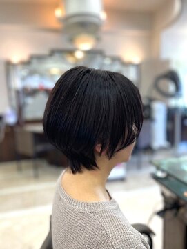 大人丸みショート