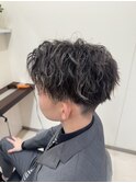 MEN’S HAIR/サーフカール/刈り上げセンターパート/成田