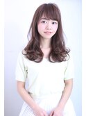 【セミロング】ピンクベージュの外巻きレイヤー