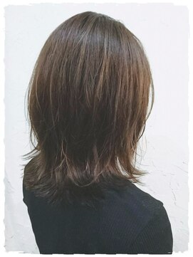 フロール(Flor) 【*+お客様STYLE+*細かめハイライトがさりげお洒落*外ハネロブ】