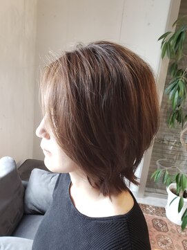 アルベリーヘアーアンドスパ 掛川中央店(ALBELY hair&spa) 外ハネショートボブスタイル