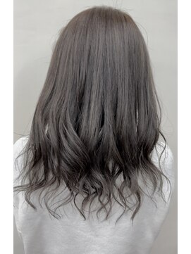 ヘアーサロン カラー 色彩店(COLOR) イルミナ シルバーグレー