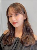 顔周りレイヤーカットくびれヘアミルクティーベージュカラー
