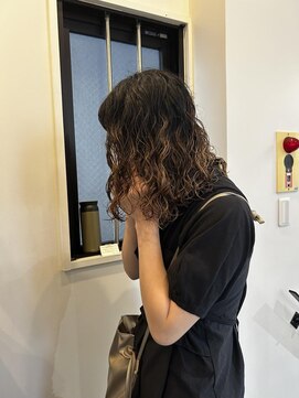 ポーズ(PAUSE) 大阪 梅田 ブリーチパーマ