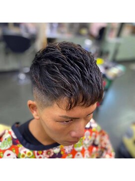 バーバーショップイシカワ(BARBER SHOP イシカワ) フェザークロップスキンフェードスタイル