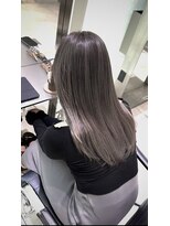 シェリ ヘアデザイン(CHERIE hair design)&nbsp;福岡 ブリーチ ベージュ グレージュ ダブルカラー シルバー