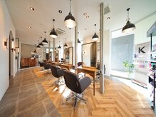 エス ウォーク(S.Wark)の雰囲気（スタッフ3人、個性豊かで実力、経験◎居心地良い店内。　8席です）